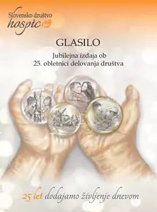 Naslovnica glasila: dlani in trije kovanci s simboli društva, jubilejna izdaja ob 25. obletnici delovanja.