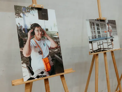 Razstava fotografij na stojalih ob 30. obletnici delovanja društva.